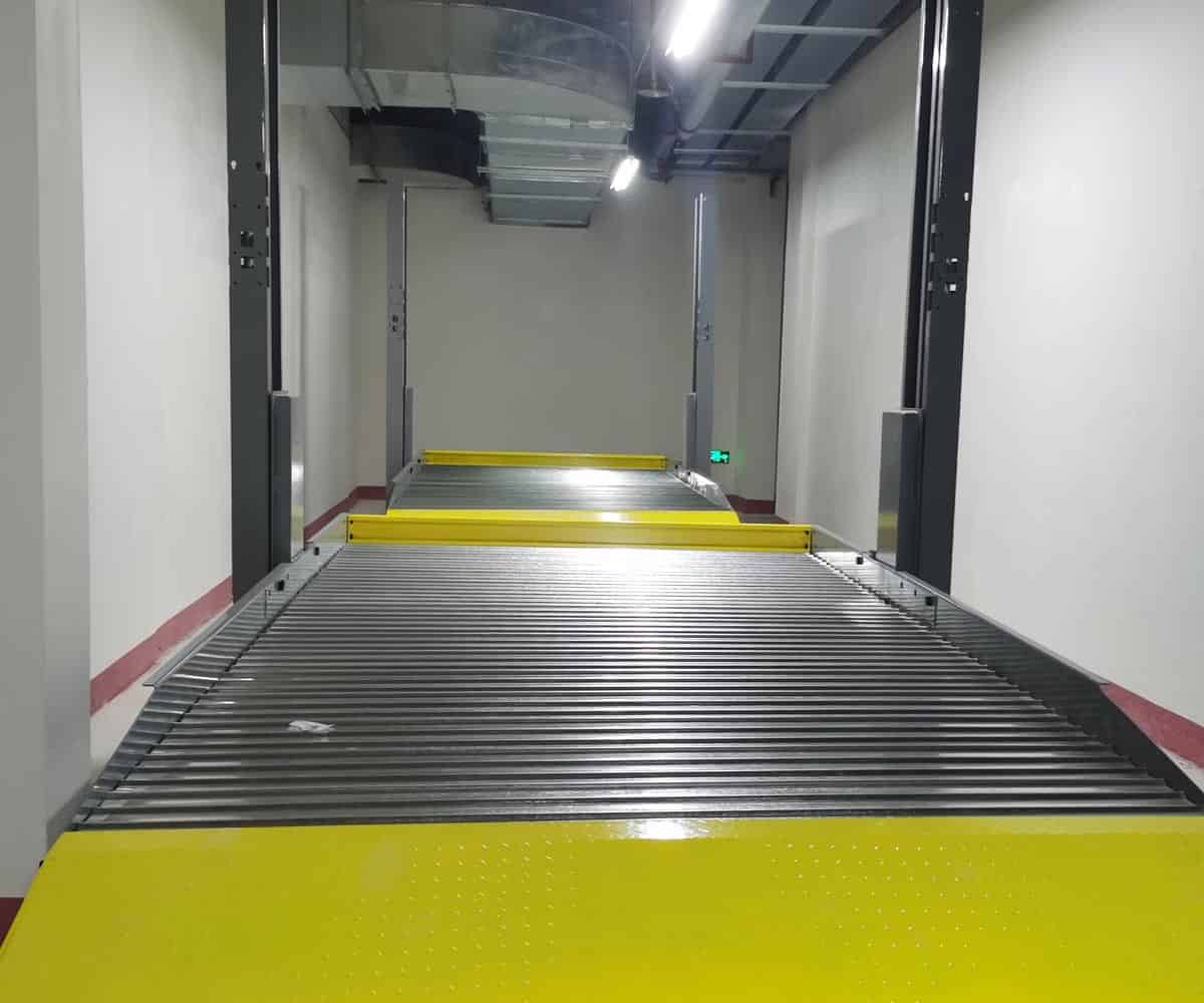 吉首市上下升降停車設備過驗收