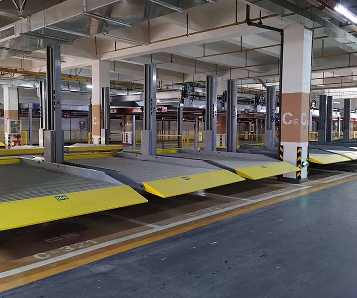 如何在升降橫移車庫停車