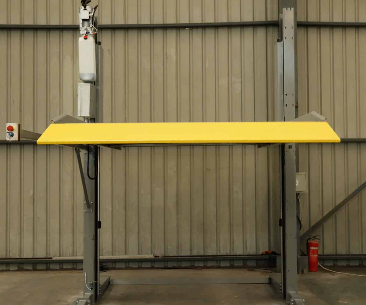 4柱機械式停車設備