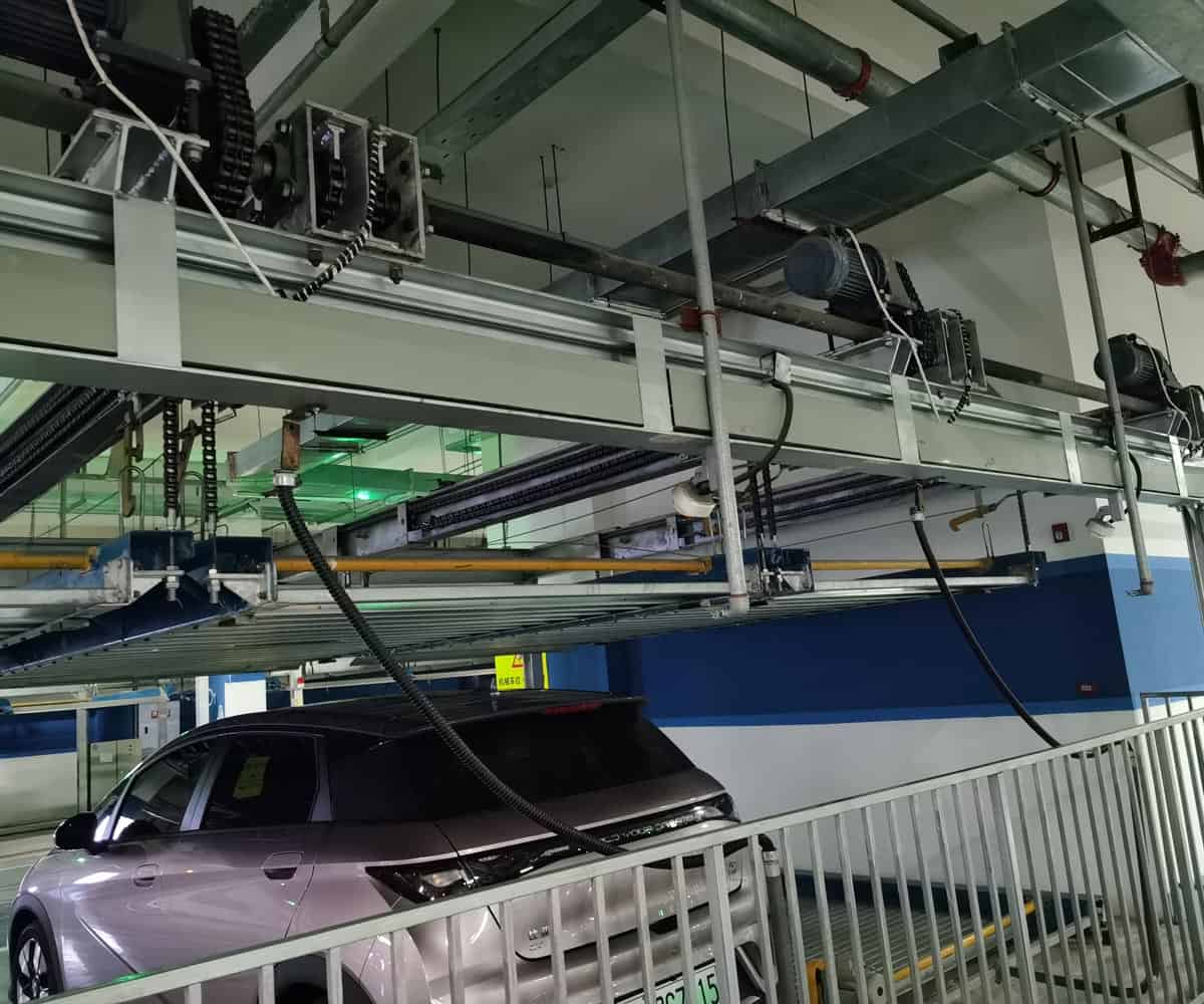 三層升降橫移立體停車庫